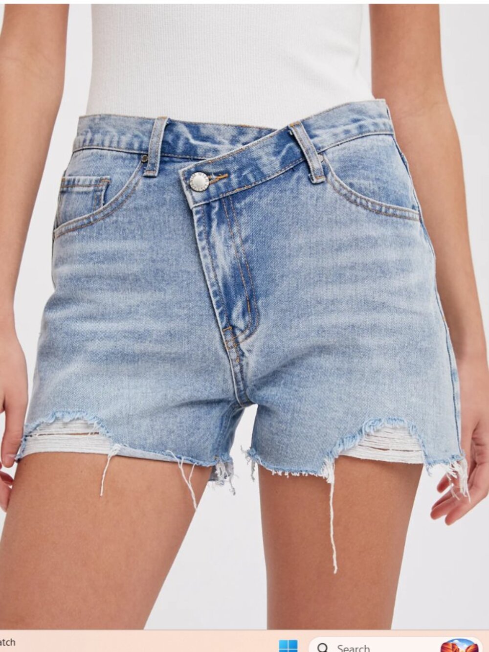 Wishlist LIKE NEW crossover denim distressed jean shorts size S light wash boho